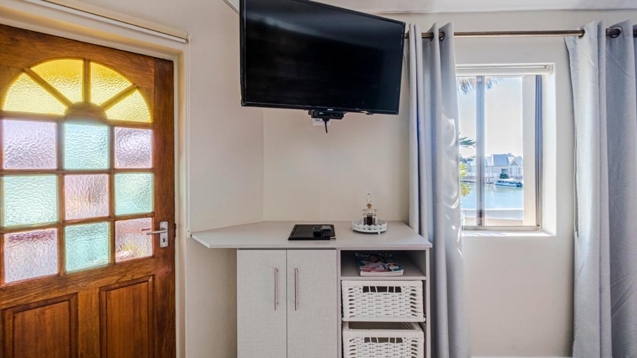 The Ark Guesthouse At Marina Martinique Jeffreys Bay Exterior foto