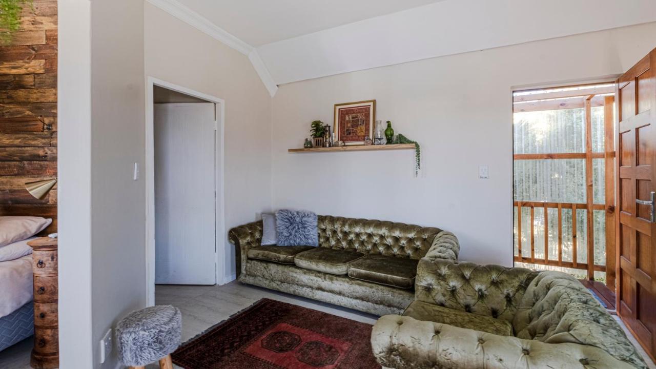 The Ark Guesthouse At Marina Martinique Jeffreys Bay Exterior foto