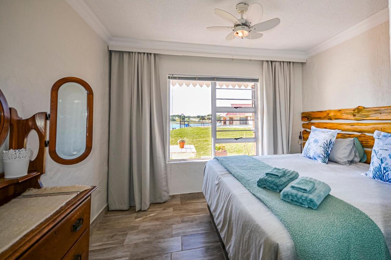 The Ark Guesthouse At Marina Martinique Jeffreys Bay Exterior foto