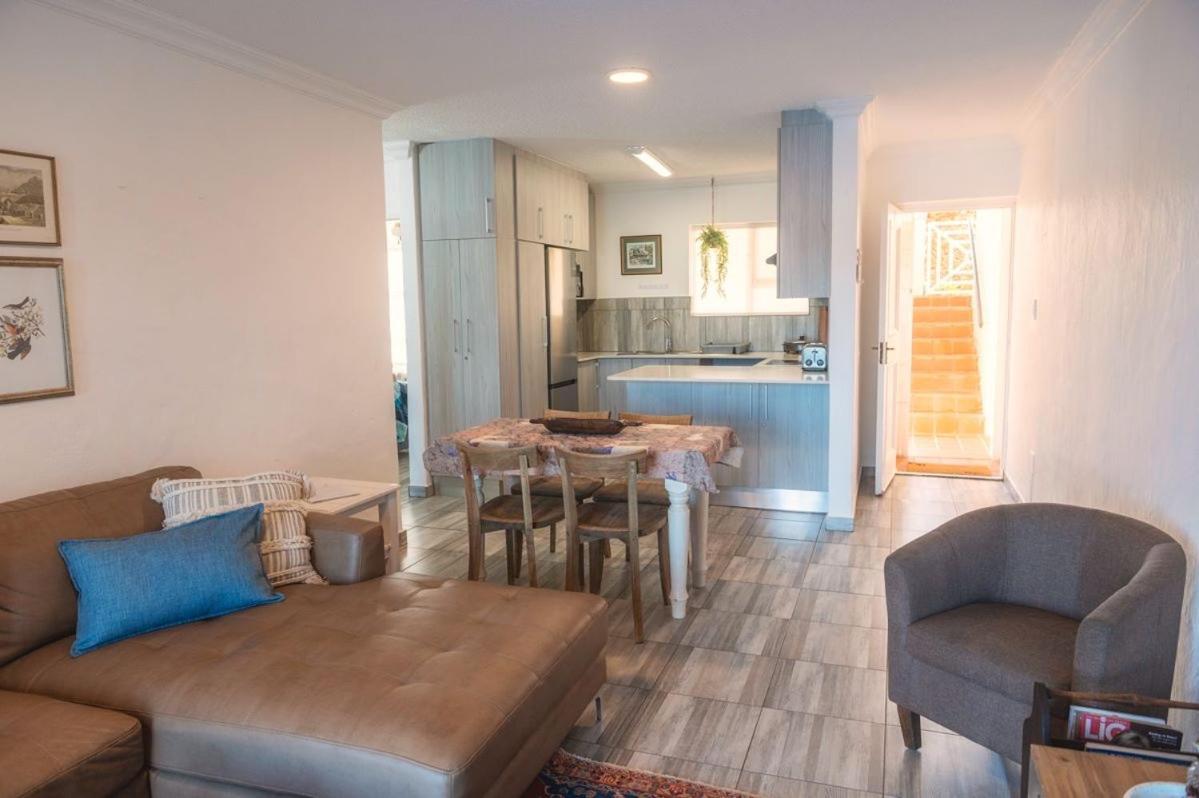 The Ark Guesthouse At Marina Martinique Jeffreys Bay Exterior foto